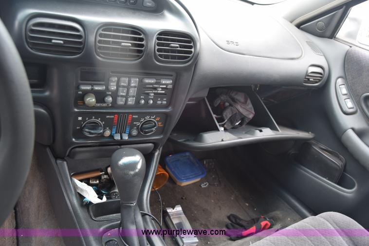 image for item K2791 2002 Pontiac Grand Prix