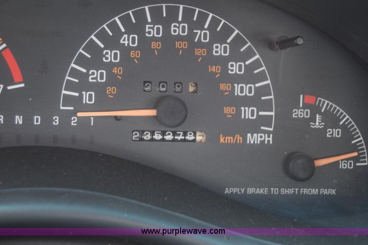 image for item K2791 2002 Pontiac Grand Prix