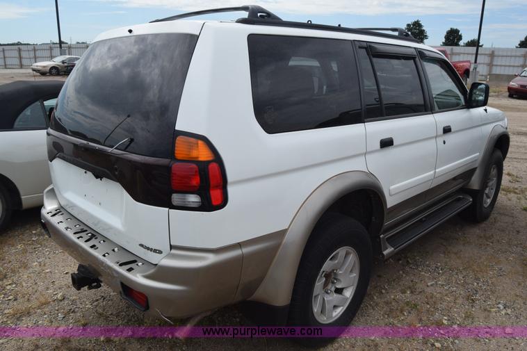 image for item K2793 2000 Mitsubishi Montero Sport SUV