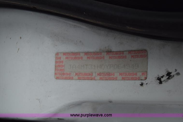 image for item K2793 2000 Mitsubishi Montero Sport SUV