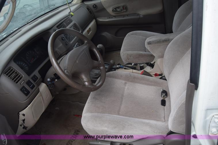 image for item K2793 2000 Mitsubishi Montero Sport SUV