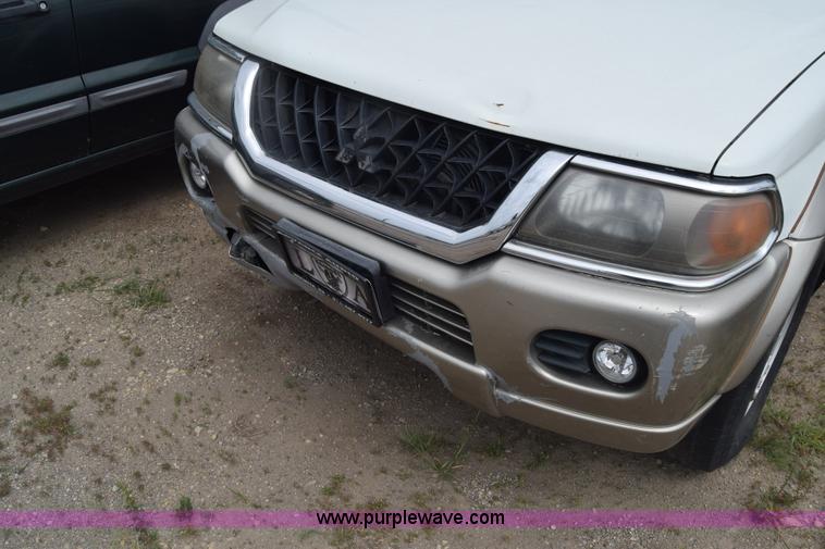 image for item K2793 2000 Mitsubishi Montero Sport SUV