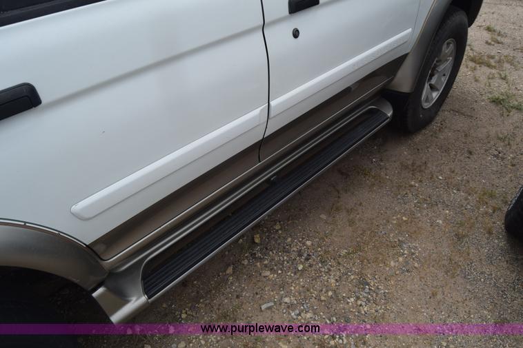 image for item K2793 2000 Mitsubishi Montero Sport SUV