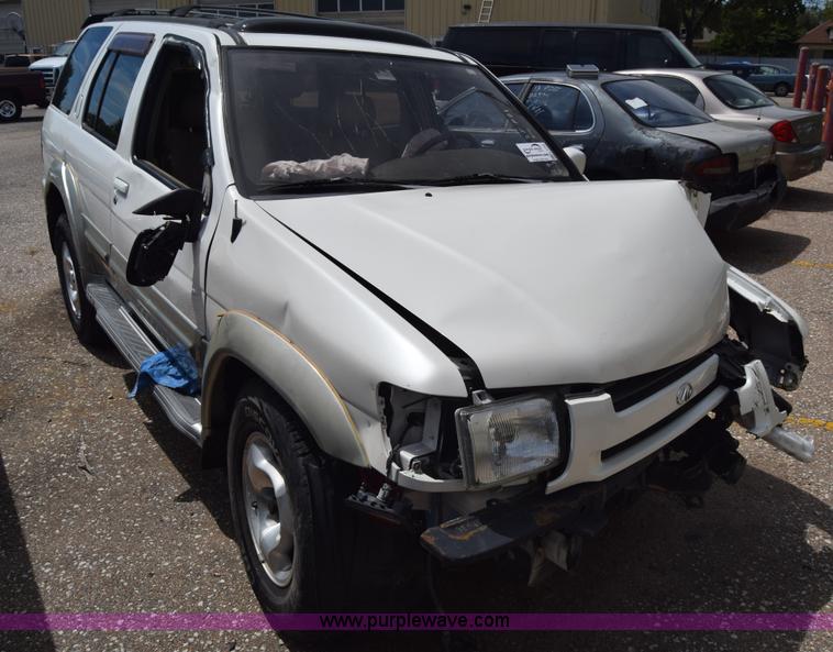 image for item K2799 1998 Infiniti QX4