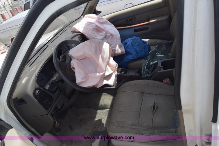 image for item K2799 1998 Infiniti QX4