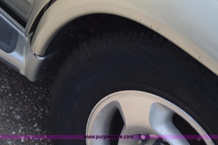 image for item K2799 1998 Infiniti QX4