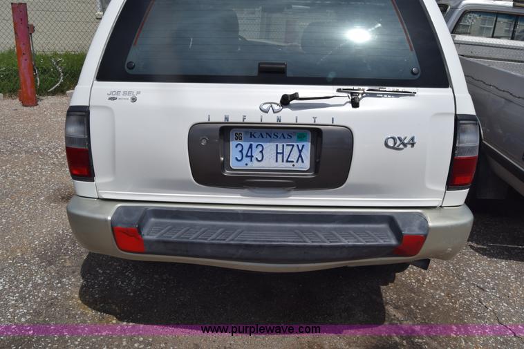 image for item K2799 1998 Infiniti QX4