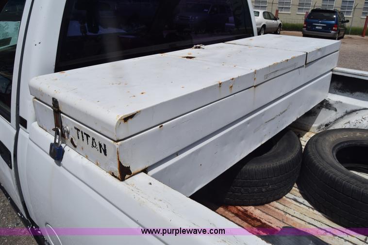 image for item K2800 1995 GMC Sierra 1500 pickup truck