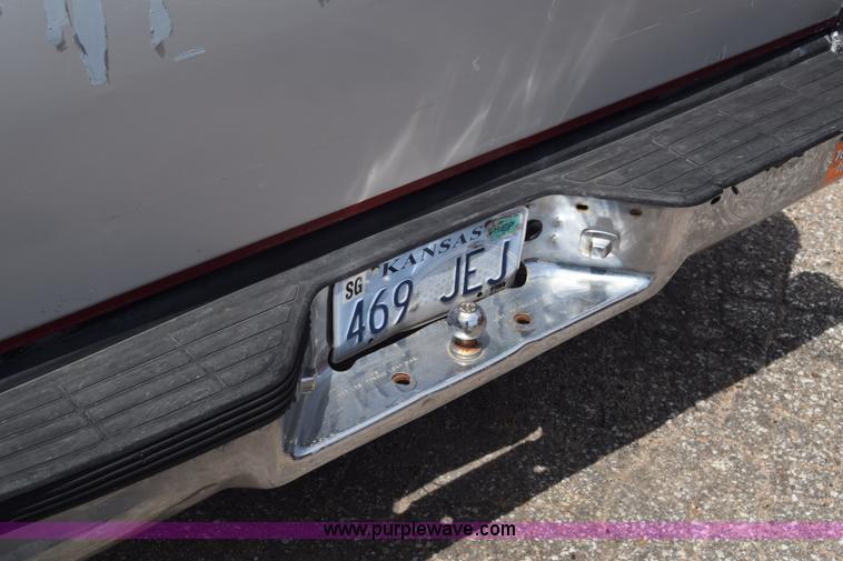 image for item K2800 1995 GMC Sierra 1500 pickup truck