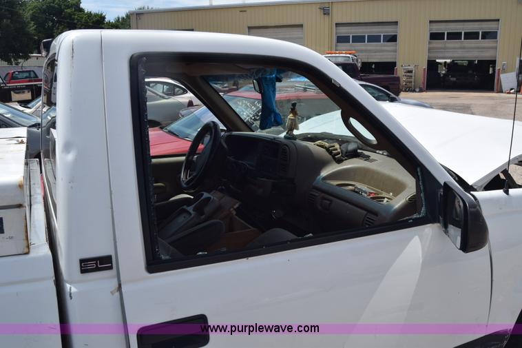image for item K2800 1995 GMC Sierra 1500 pickup truck