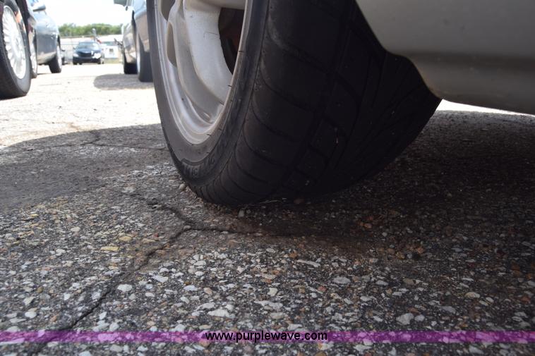 image for item K2802 2002 Mitsubishi Eclipse