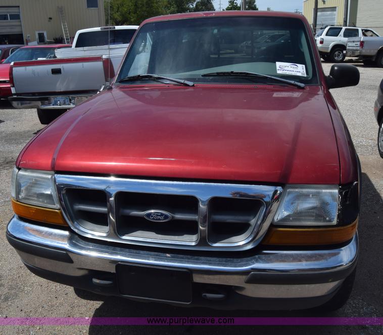 image for item K2803 1998 Ford Ranger SuperCab pickup truck