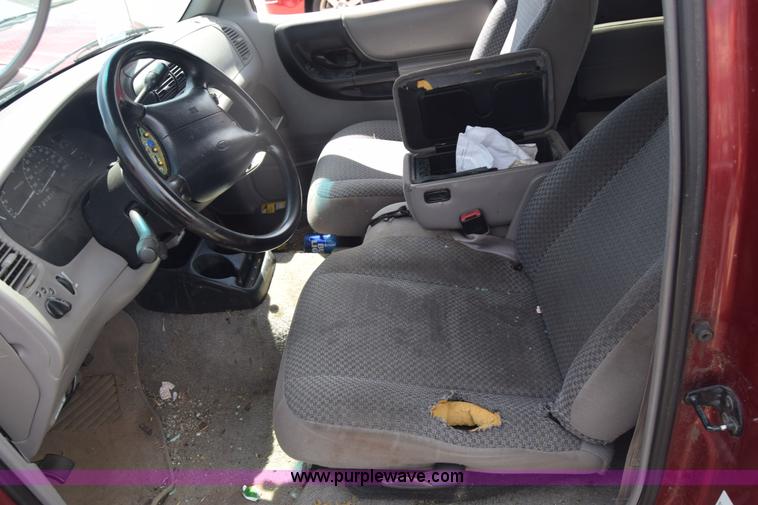 image for item K2803 1998 Ford Ranger SuperCab pickup truck