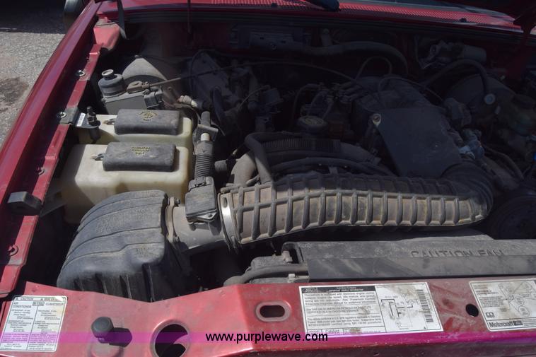 image for item K2803 1998 Ford Ranger SuperCab pickup truck