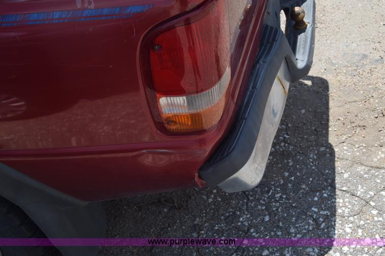 image for item K2803 1998 Ford Ranger SuperCab pickup truck