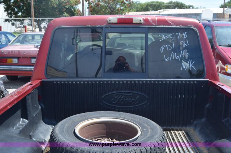 image for item K2803 1998 Ford Ranger SuperCab pickup truck