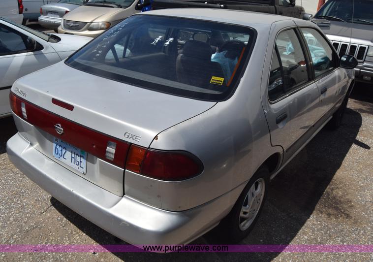 image for item K2804 1997 Nissan Sentra