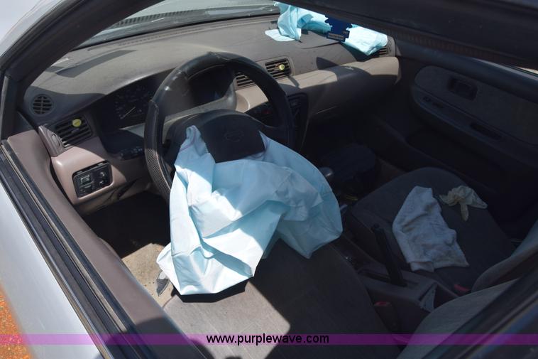 image for item K2804 1997 Nissan Sentra