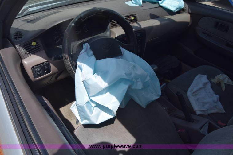 image for item K2804 1997 Nissan Sentra