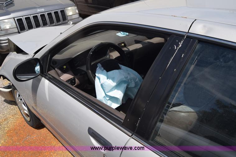 image for item K2804 1997 Nissan Sentra