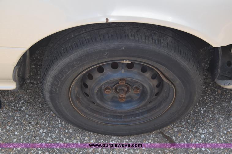 image for item K2804 1997 Nissan Sentra