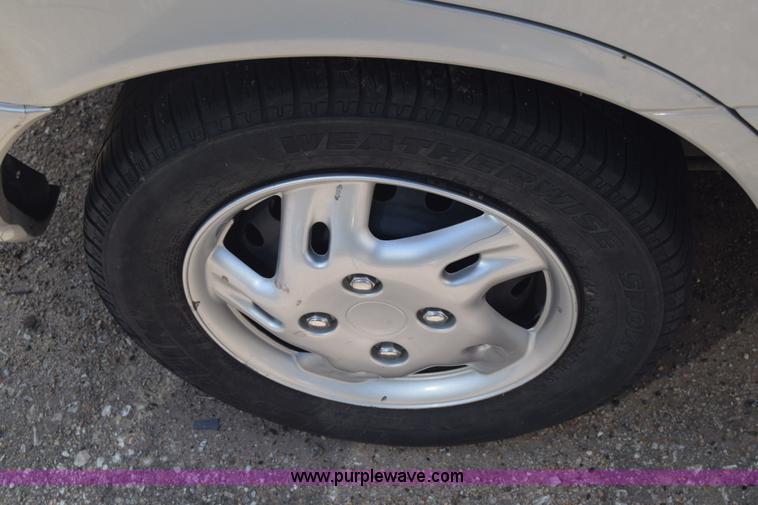 image for item K2804 1997 Nissan Sentra