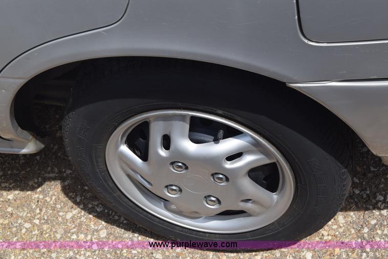 image for item K2804 1997 Nissan Sentra