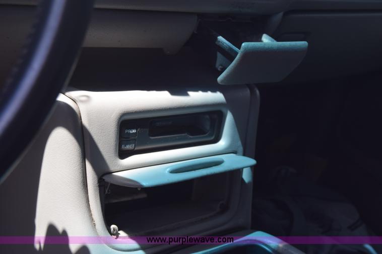 image for item K2805 2001 Chevrolet Silverado 1500 Ext. Cab pickup truck