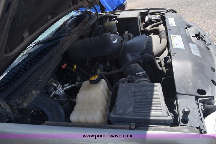 image for item K2805 2001 Chevrolet Silverado 1500 Ext. Cab pickup truck