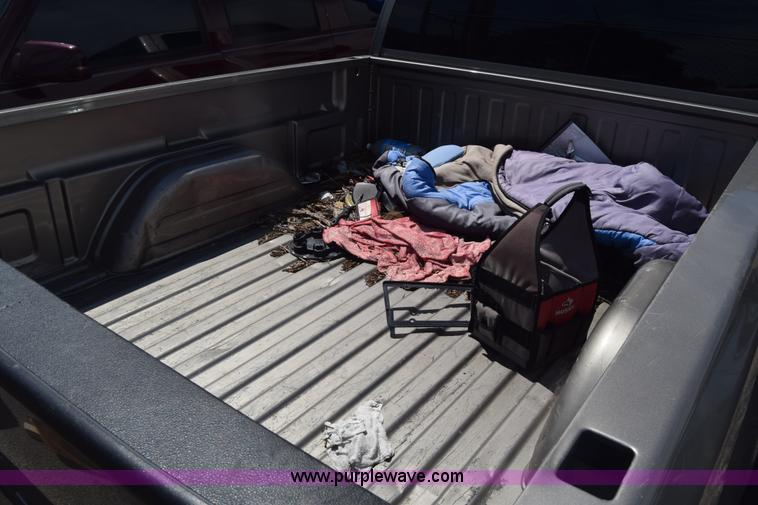 image for item K2805 2001 Chevrolet Silverado 1500 Ext. Cab pickup truck