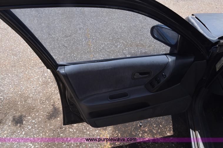 image for item K2807 1995 Nissan Altima