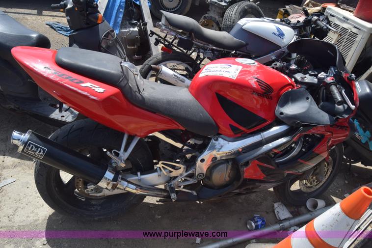 image for item K2811 1999 Honda CBR600F4 motorcycle