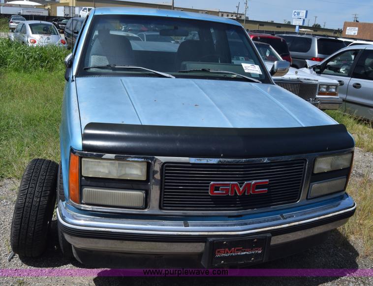 image for item K2812 1993 GMC Sierra 1500 Ext. Cab pickup truck