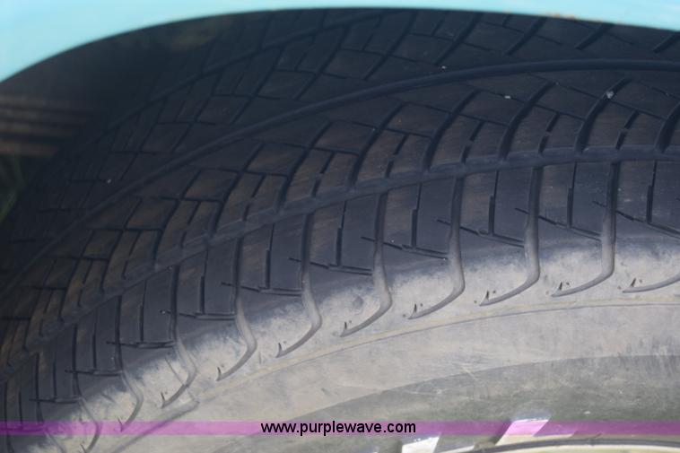 image for item K2812 1993 GMC Sierra 1500 Ext. Cab pickup truck