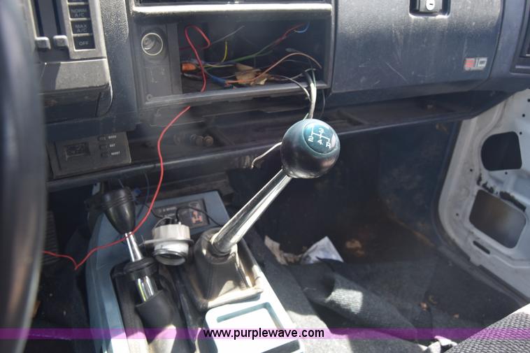 image for item K2813 1987 Chevrolet S10 Blazer SUV