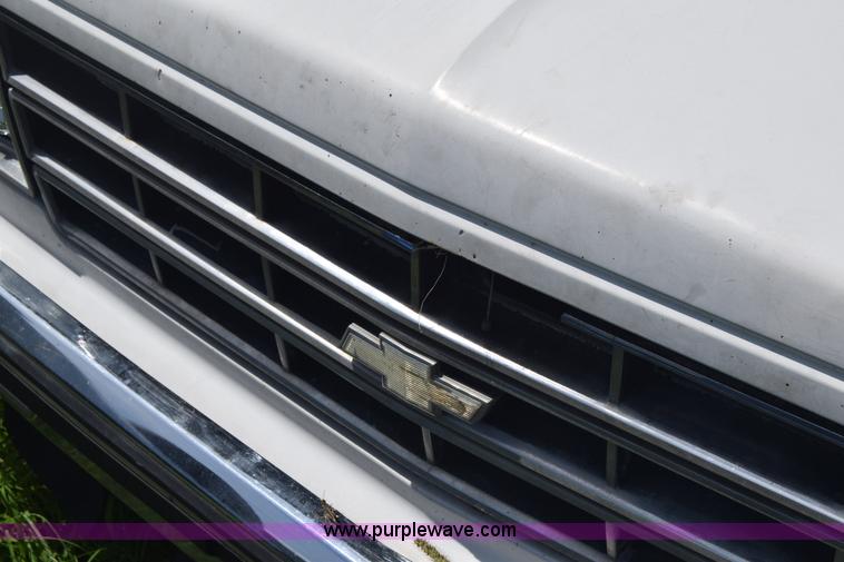 image for item K2813 1987 Chevrolet S10 Blazer SUV