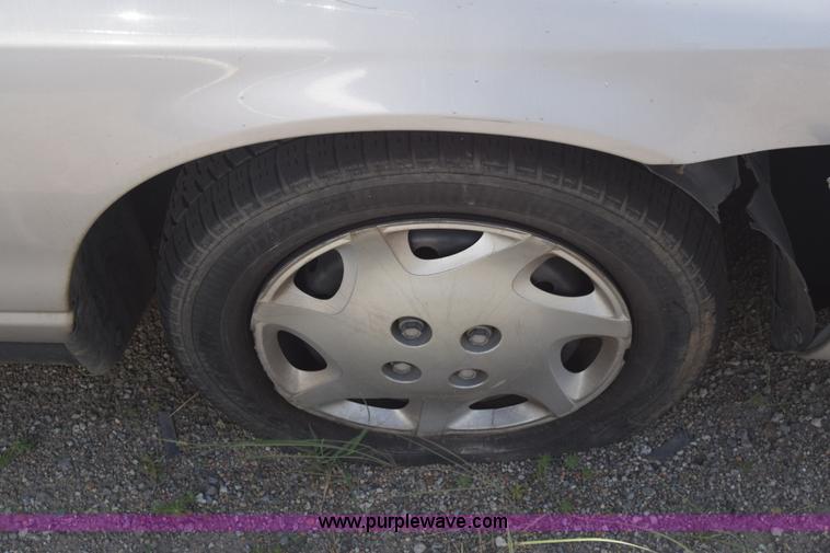 image for item K2826 2001 Saturn SL SL1