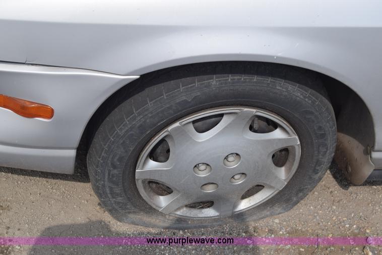 image for item K2826 2001 Saturn SL SL1