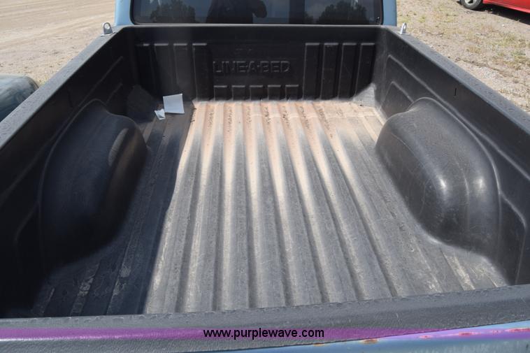 image for item K2828 1990 Ford Ranger SuperCab pickup truck