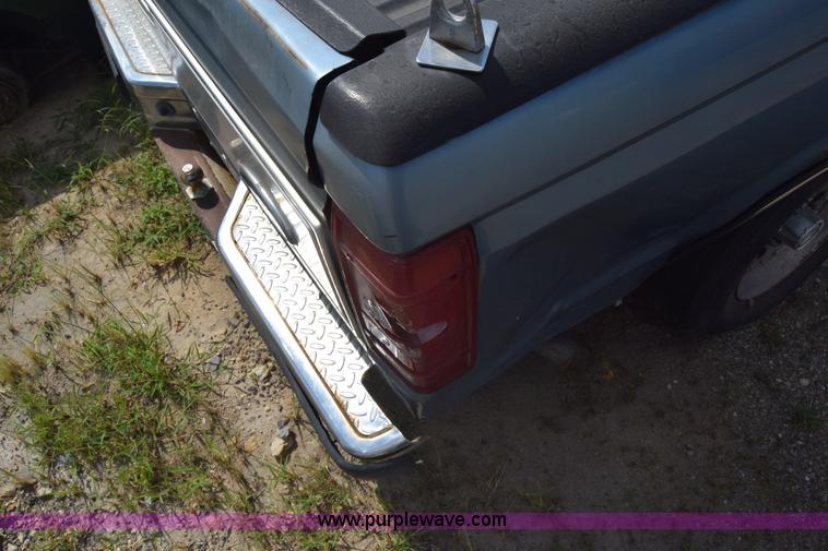 image for item K2828 1990 Ford Ranger SuperCab pickup truck