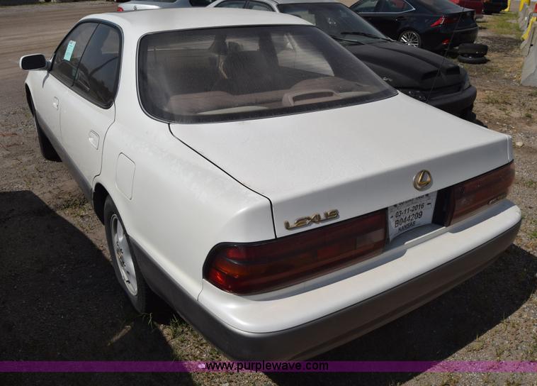 image for item K2829 1994 Lexus ES 300