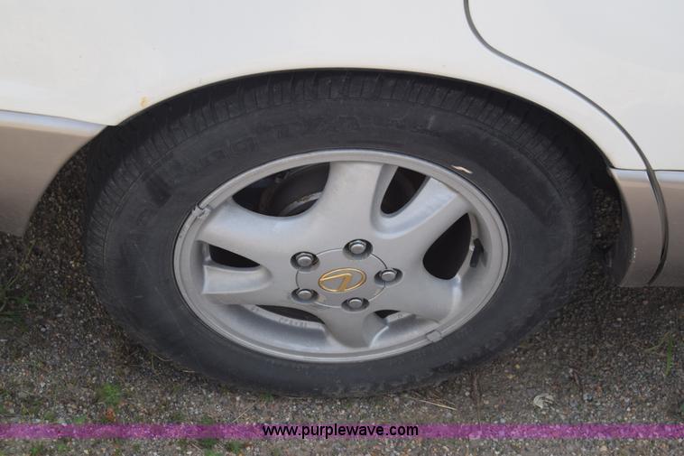 image for item K2829 1994 Lexus ES 300