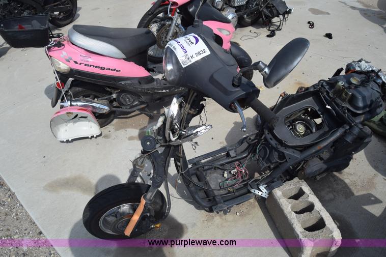 image for item K2832 2014 Tao Tao moped