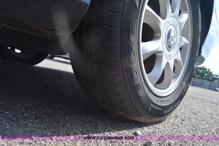 image for item K2834 2004 Kia Amanti