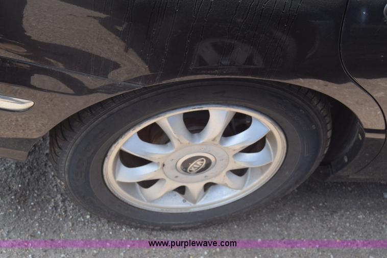 image for item K2834 2004 Kia Amanti