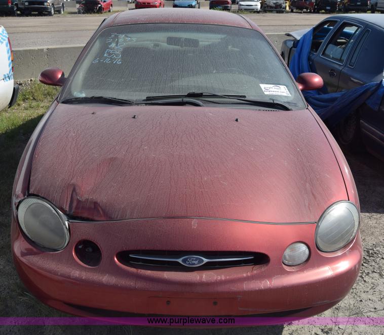 image for item K2836 1999 Ford Taurus