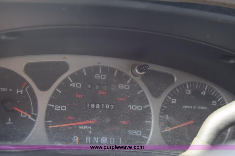 image for item K2836 1999 Ford Taurus