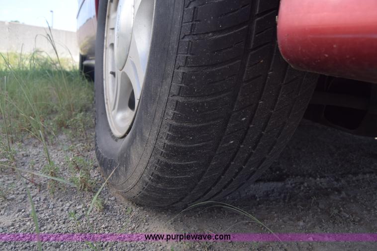 image for item K2836 1999 Ford Taurus