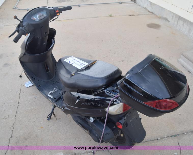 image for item K2937 2014 Tao Tao ATM50 moped