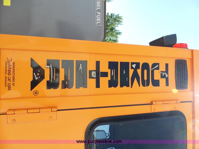 image for item AL9143 2004 Tucker Terra 2000D1-26-5 Sno-Cat trail groomer